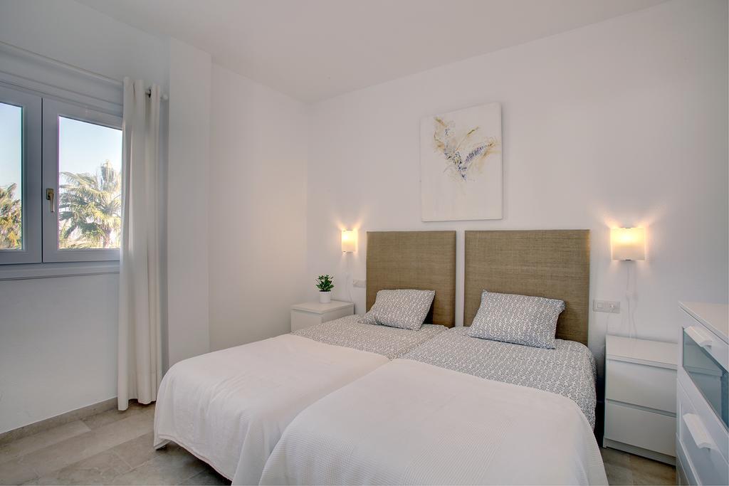 Sunny Golf Apartment Estepona Exterior foto