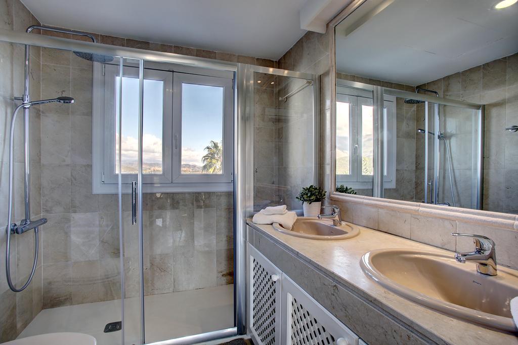 Sunny Golf Apartment Estepona Exterior foto